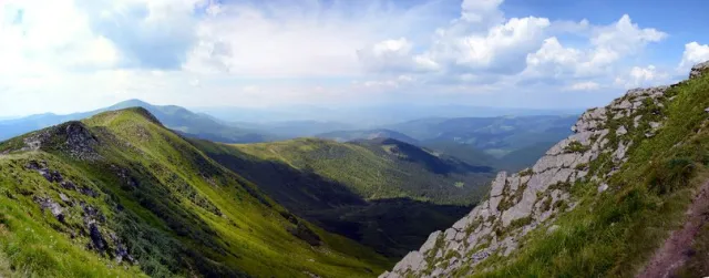 Літо в Карпатах: коли відпочивати дешевше — фото 1