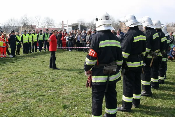 Рятувальники рятували людей, які постраждали в наслідок вибуху на дискотеці (Фоторепортаж) — фото 3