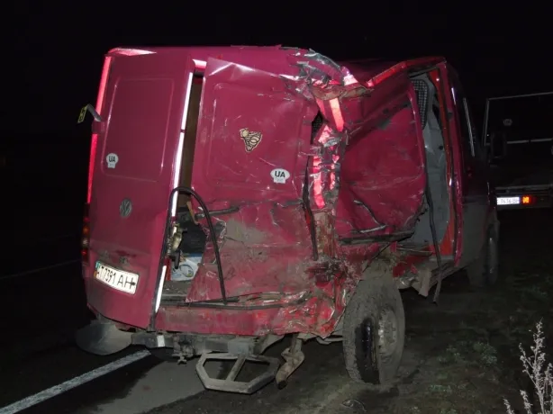 Водій намагаючись не збити кота, виїхав на зустрічну смугу, та загинув в лобовому зіткненні (Фоторепортаж) — фото 2