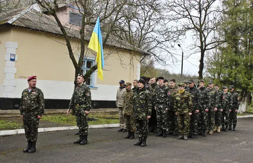 В Тернополі «бандерівці» проходять курс молодого бійця (Фоторепортаж) — фото 4