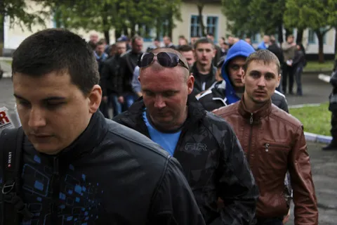В Тернополі «бандерівці» проходять курс молодого бійця (Фоторепортаж) — фото 5