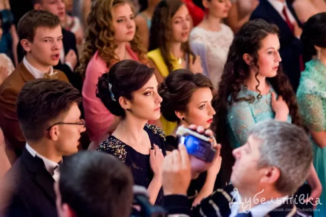 Тернопільські школярі відзначали випускний – 2014 (Фоторепортаж) — фото 1