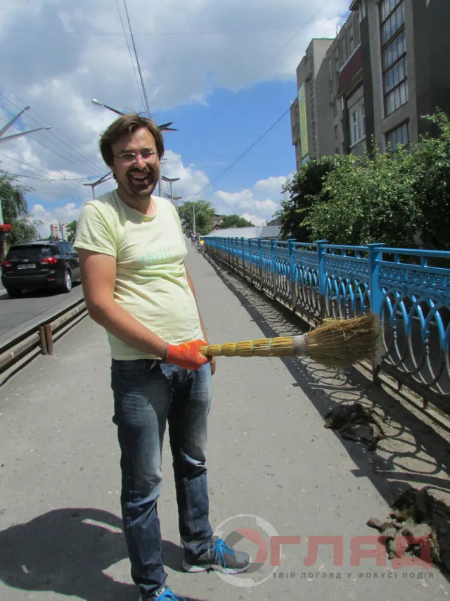 У Тернополі розпочали розмальовування моста біля Технічного університету (Фоторепортаж) — фото 6