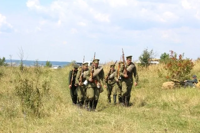 Громадське віче-реквієм з нагоди вшанування полеглих у Першій Світовій війні (Фото) — фото 1