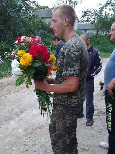 На Тернопільщині урочисто зустріли бійця АТО (Фото) — фото 2