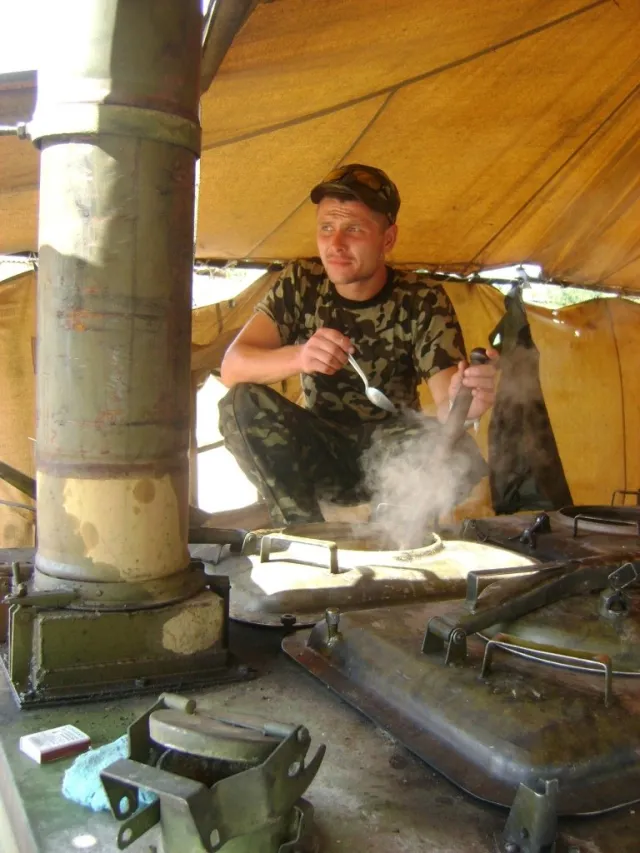 Тернопільські бійці у повному обсязі забезпечені необхідними продуктами харчування та питною водою — фото 1