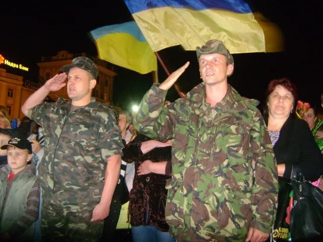 Додому на рідне Тернопілля із зони АТО повернулися у відпустку близько 60 військовослужбовців (Фото) — фото 2
