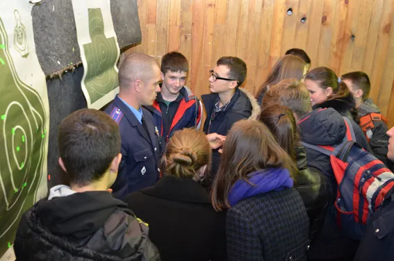 Міліціонери розповіли школярам про свою професію та застерегли від протиправного (Фоторепортаж) + (Відео) — фото 5