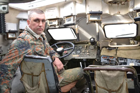 Тернопільським правоохоронцям, які несуть службу на Сході, передадуть бойові спецавтомобілі (Фото) — фото 2
