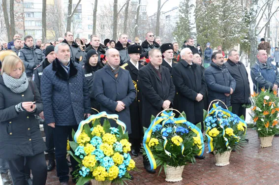 Правоохоронці вшанували пам'ять ліквідаторів аварії на ЧАЕС (Фоторепортаж) + (Відео) — фото 1