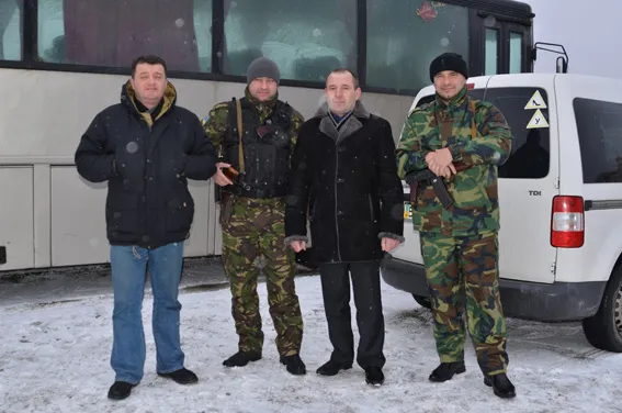 Правоохоронці та волонтери привезли 35 дітей з Луганщини (Фоторепортаж) + (Відео) — фото 3