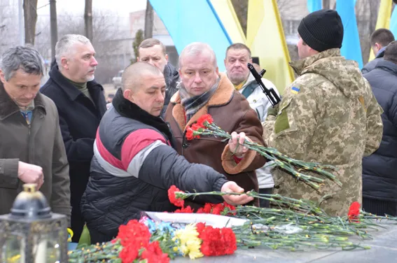 У Тернополі вшанували воїнів, які загинули в Афганістані (Фото) — фото 3