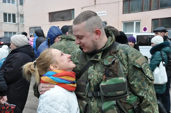 Півсотні бійців спецбатальйону патрульної служби міліції «Тернопіль» відбули на схід (фоторепортаж) — фото 2