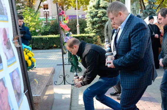 В Тернополі вшановували пам'ять загиблих бійців (фото) — фото 4