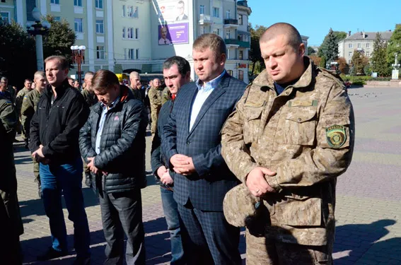 В Тернополі вшановували пам'ять загиблих бійців (фото) — фото 5