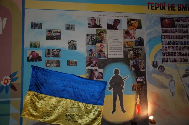 У Тернополі відкрили меморіальну дошку айдарівцю Віктору Гурняку (фото) — фото 9