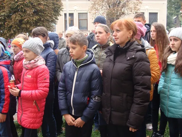 На Тернопільщині встановили меморіальну дошку загиблому в АТО Олександру Черніченку (фото) — фото 5